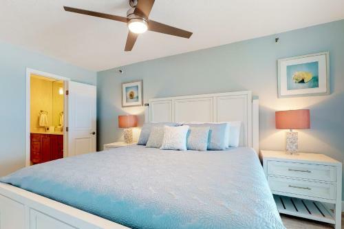 Lighthouse Pointe 402