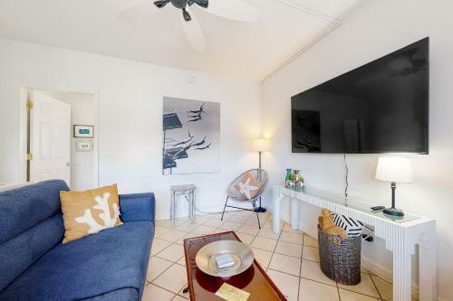 Sea Breeze Condo 1