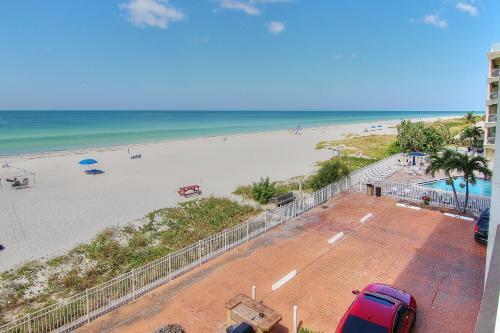 Sea Gate 205