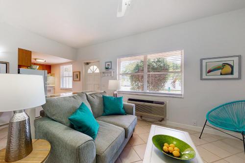 Sea Breeze Condo 2