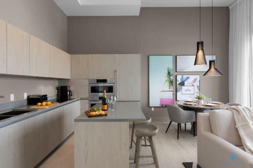 5 Amenities Luxury 1br Front Intracoastal View Balcony Infinity Edge Pool