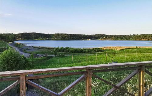 Awesome Home In Valdemarsvik With Wifi And 2 Bedrooms