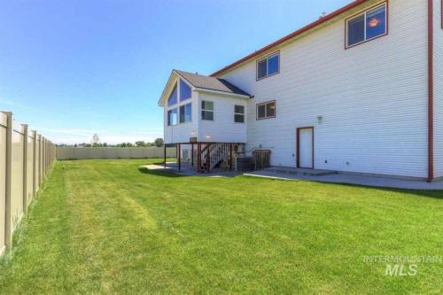 Treasure Valley?s Massive Gathering Home With Ballroom Sleeps 32