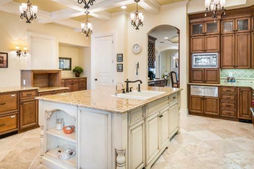 Villa De La Mar At Casey Key