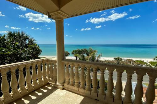 Villa De La Mar At Casey Key