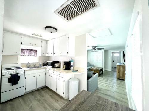 Beach Ave Escape Unit A
