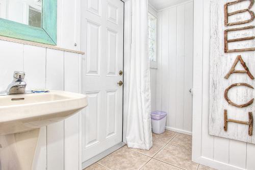 Seaspray Beach Cottage B