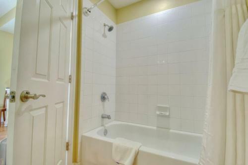 Madeira Bay Resort 306