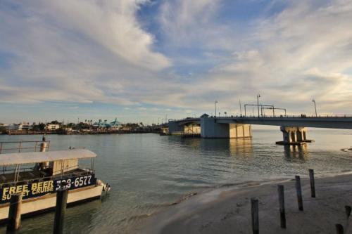 Madeira Bay Resort 306