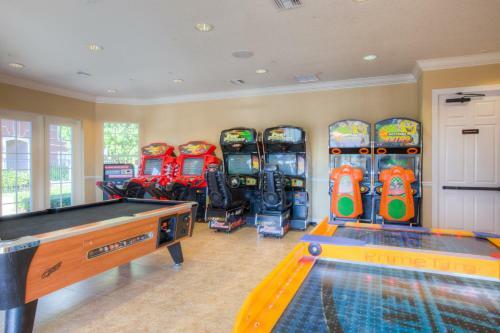Apartamento Deluxe Condo Wlakeview, Minutes From Universal