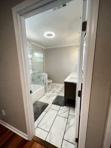 Quiet Unit 2 Atlanta Beautiful Private Bedroom 1 Private Bathroom