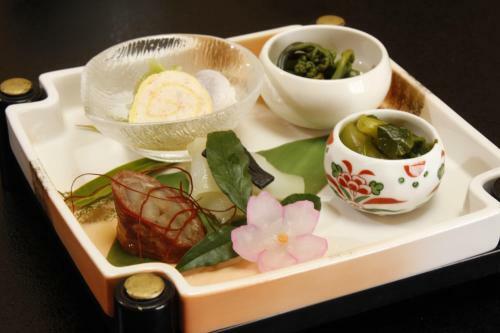 Tsuki No Shizuka