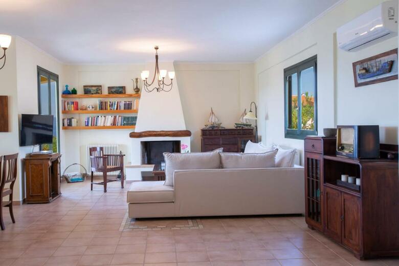Serene Villa Meganisi - Seaview & Private Pool