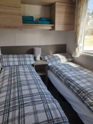 Coral Cabin