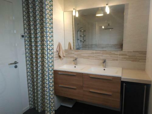 Maison Avec Jardin 2min de La Cit� de Carcassonne