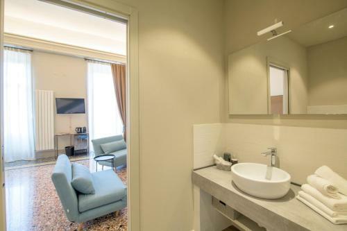 Hostal Palazzo Sertorio Suites