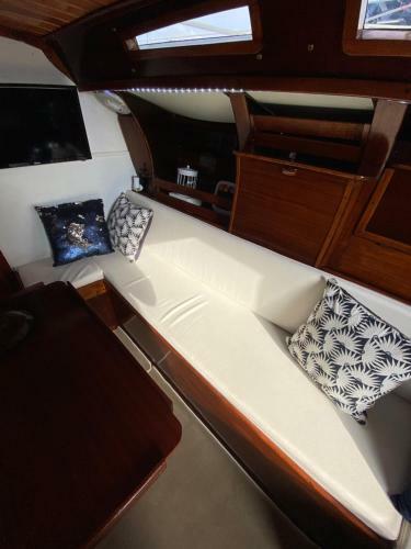Private Sailing Boat Heart Of City