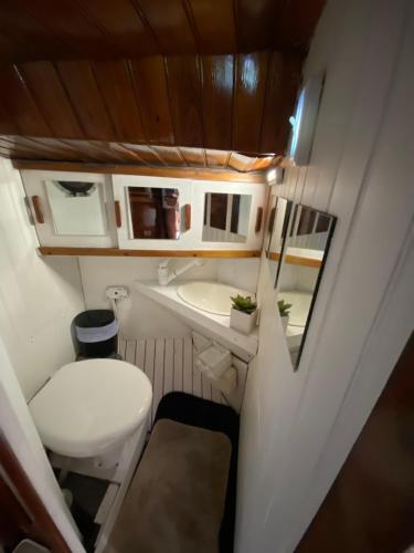 Private Sailing Boat Heart Of City