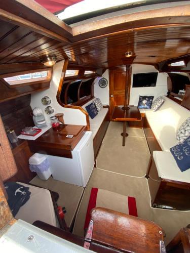 Private Sailing Boat Heart Of City