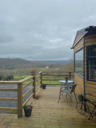 A Beautiful Unique Lodge Made For Two