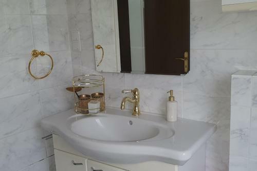 Id 7027 - Private House