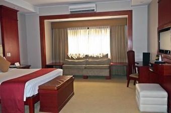 Lewis Grand Hotel