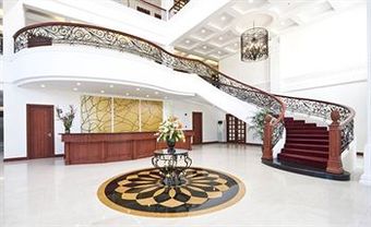 Lewis Grand Hotel