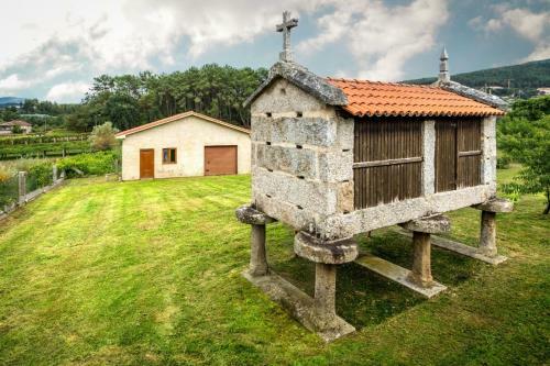 Great House With Pool Near Santiago de Compostela