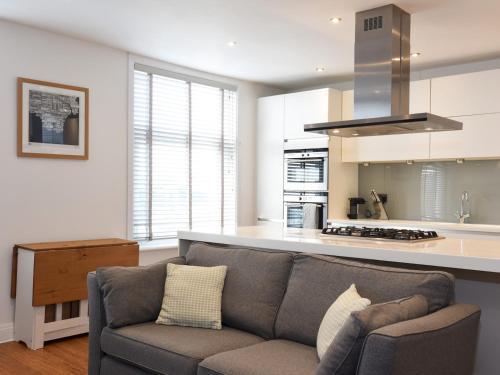Pass The Keys Modern Seafront Apartment With Great Views Sleeps 4