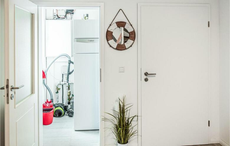 Awesome Home In Kl�tz With Sauna And 4 Bedrooms
