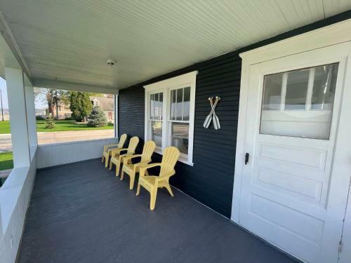 3 Bedroom House With Lake Pepin Views With Access To Shared Pool