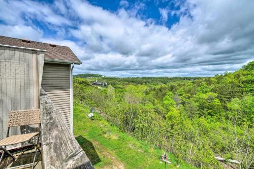 Apartamento Top-floor Unit With Balcony About 2 Mi To 76 Strip!