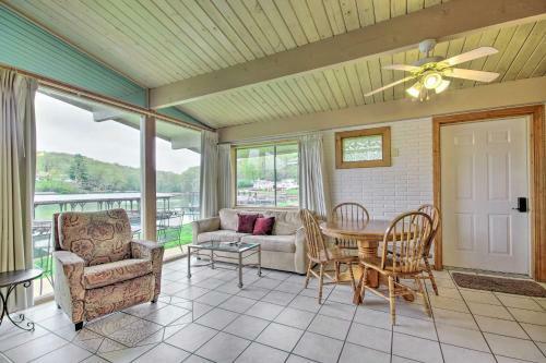 Lakefront Resort Cottage With Patio And Grill!