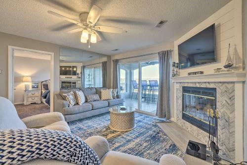 Apartamento Chic Hollister Condo With Table Rock Lake View!