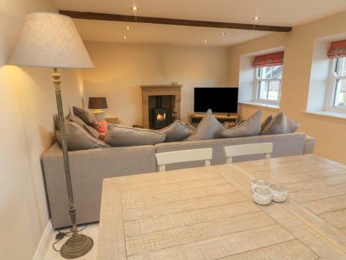 32 Loftus Hill