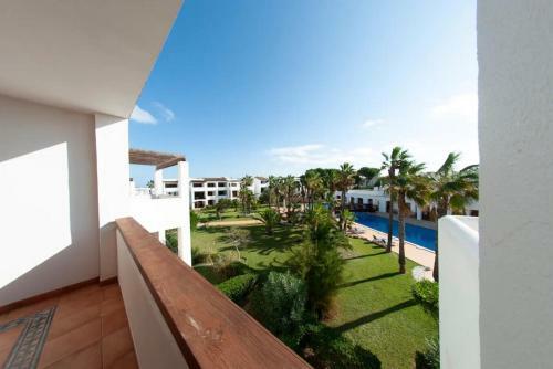 Apartamento En Complejo Con Piscina