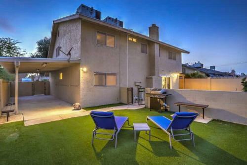 Desert Oasis Las Vegas - Pool, 5 Bedrooms, 9 Beds