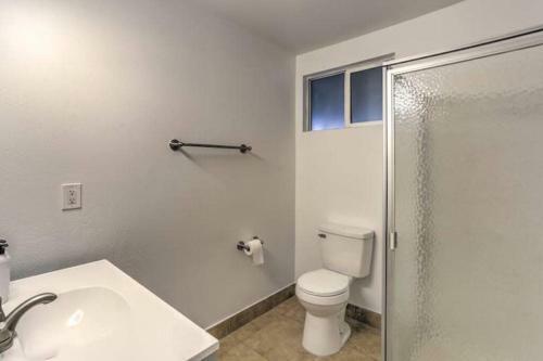Desert Oasis Las Vegas - Pool, 5 Bedrooms, 9 Beds