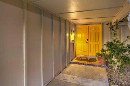 Desert Oasis Las Vegas - Pool, 5 Bedrooms, 9 Beds