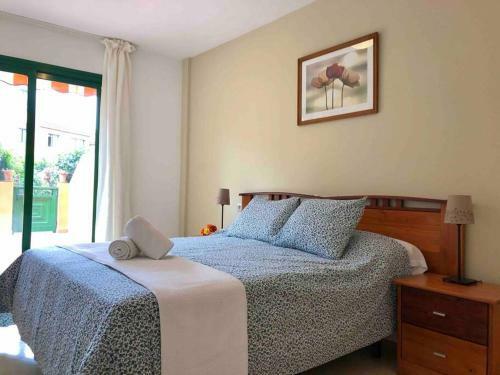 Luminoso Apartamento Con Piscina Y Parking