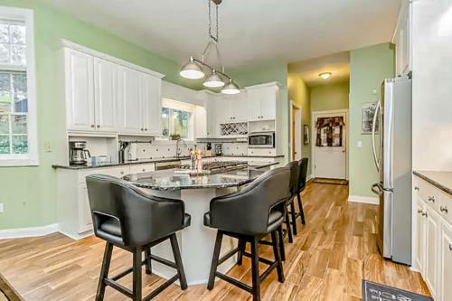 Lakefront Colonial