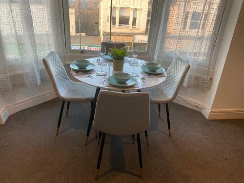 Walpole Apartment