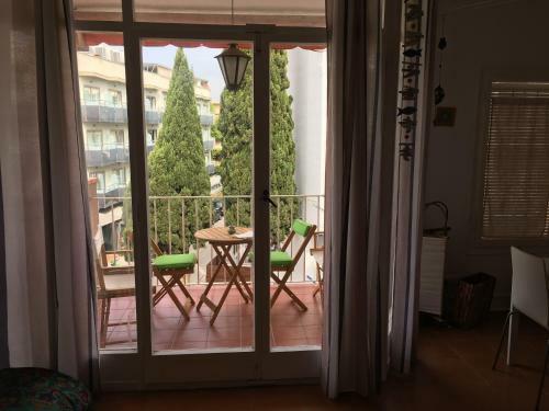 Apartamento Nice Flat 3 Mins From The Beach.