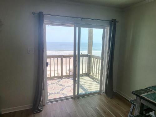 Steps To The Ocean 129