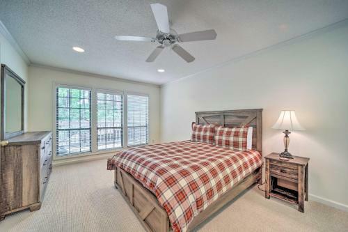 Apartamento Scenic Sapphire Condo With Deck And Gas Grill!