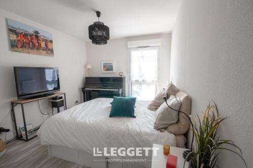 Nice Duplex Apartment With Garden And Terrace For 6 Persons