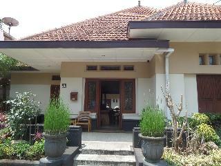 Hostal Merbabu Guest House