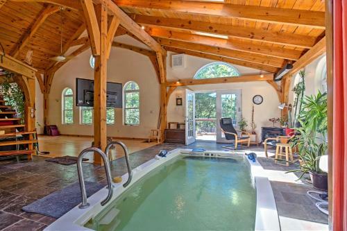 Table Rock Retreat - Spacious Private Pool Home In The Mountains Home