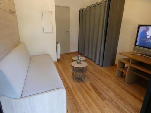 G�te L�on, 3 Pi�ces, 4 Personnes - Fr-1-360-705