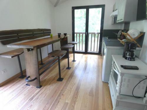 G�te L�on, 3 Pi�ces, 4 Personnes - Fr-1-360-705